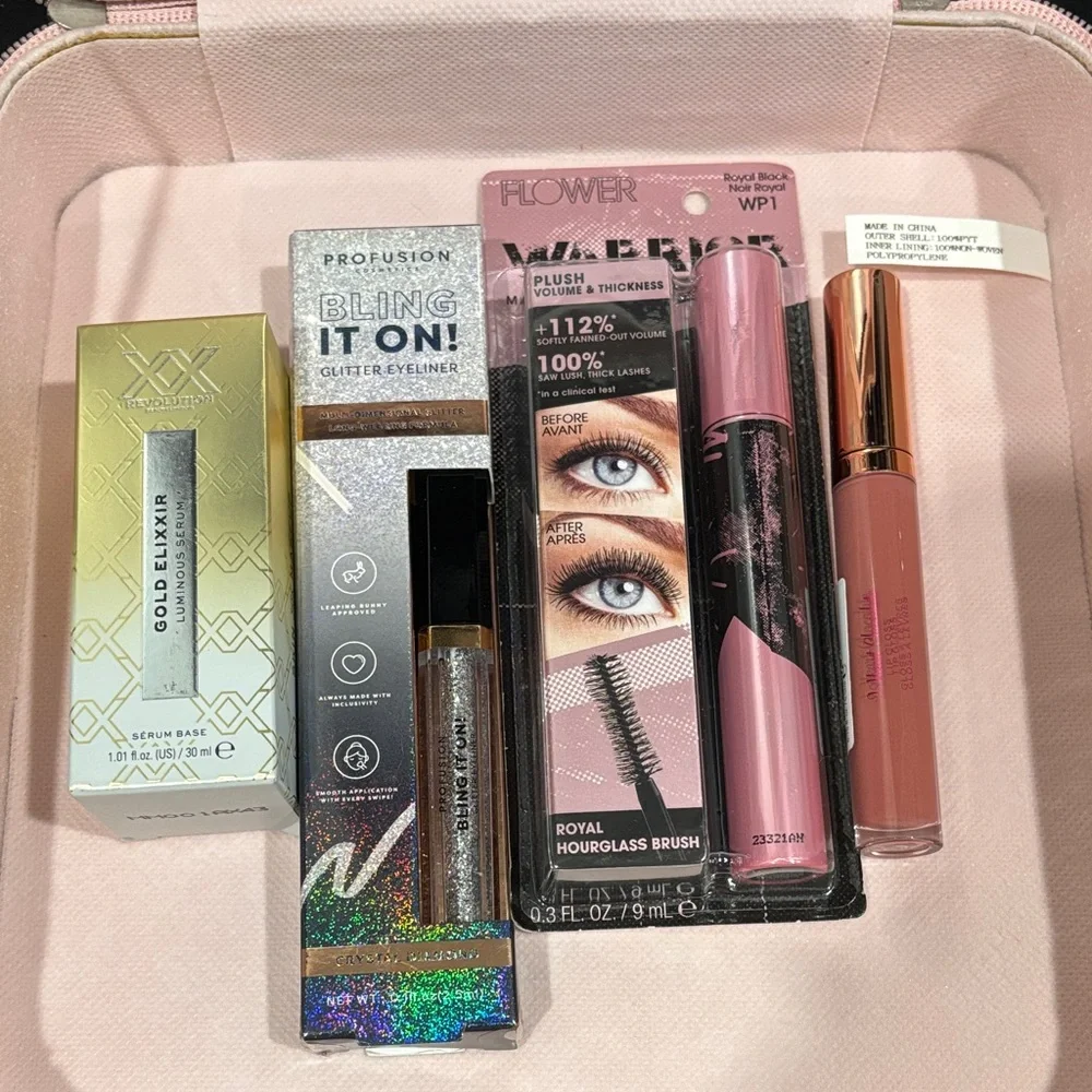 Bundle 💋Makeup Set with Pink Zip Case with mirror - Picture 2 of 12